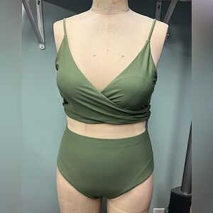 1pc Sage Green Swimsuit, Size Large